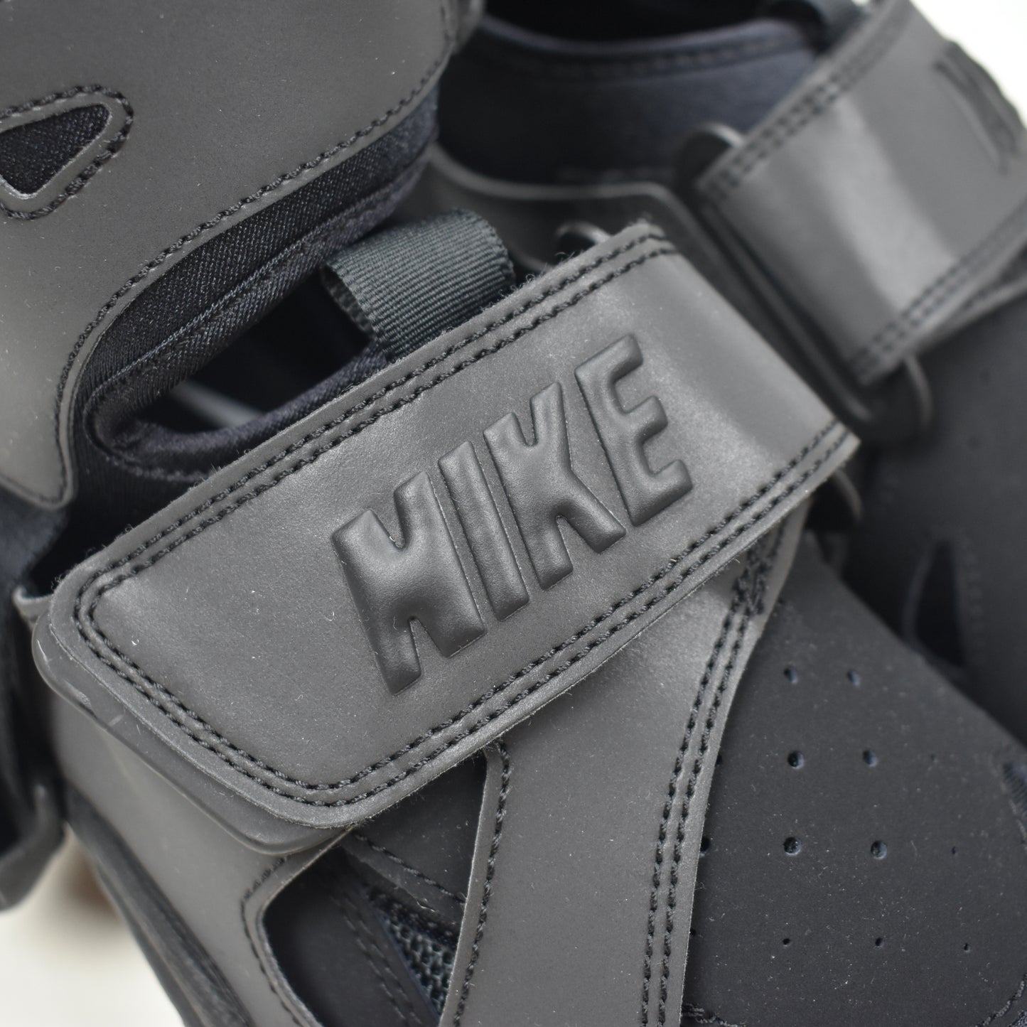 Comme des Garcons x Nike - Air Carnivore CDG (Black)