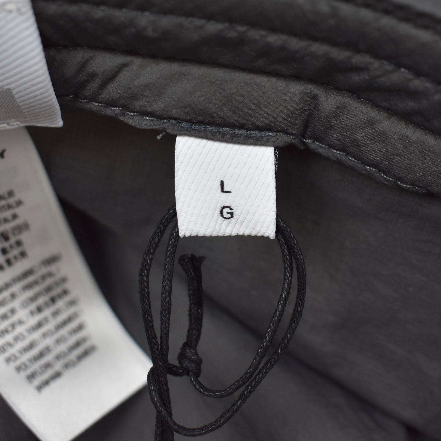 Burberry - Gray Twin Pocket Logo Print Bucket Hat