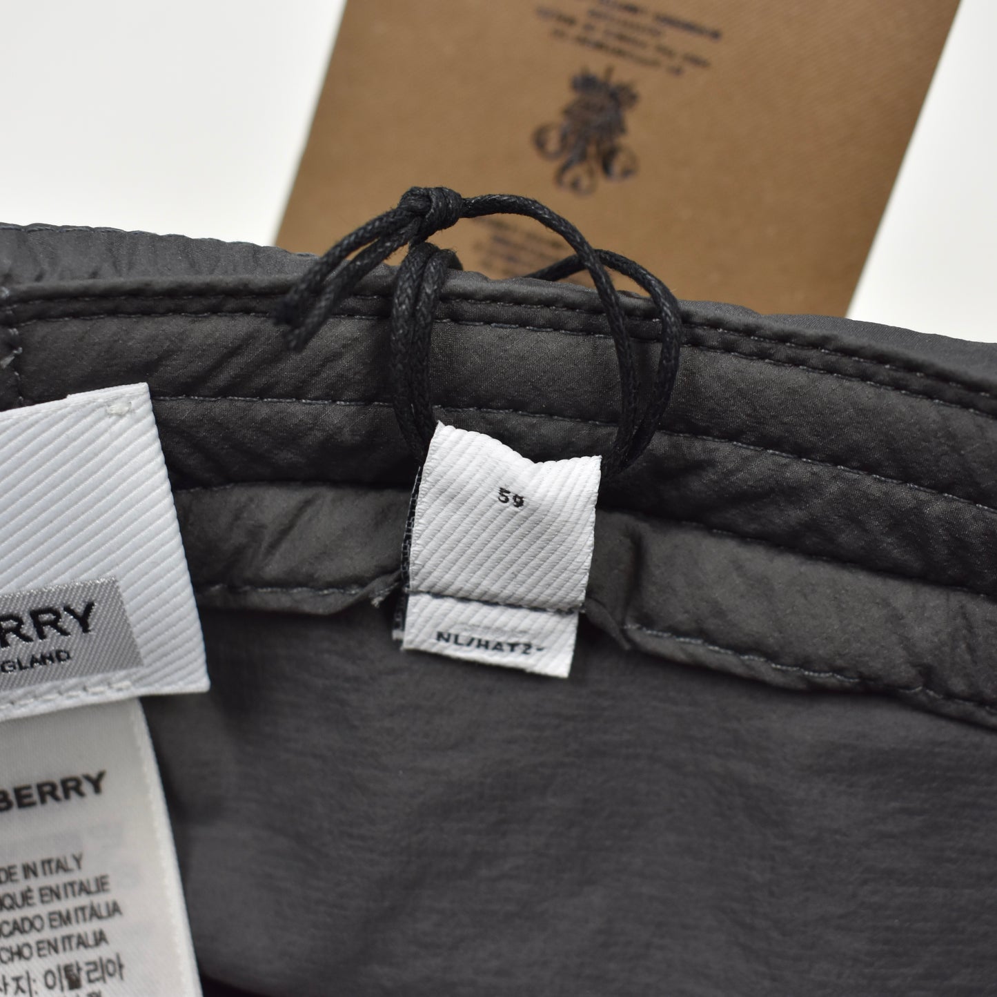 Burberry - Gray Twin Pocket Logo Print Bucket Hat
