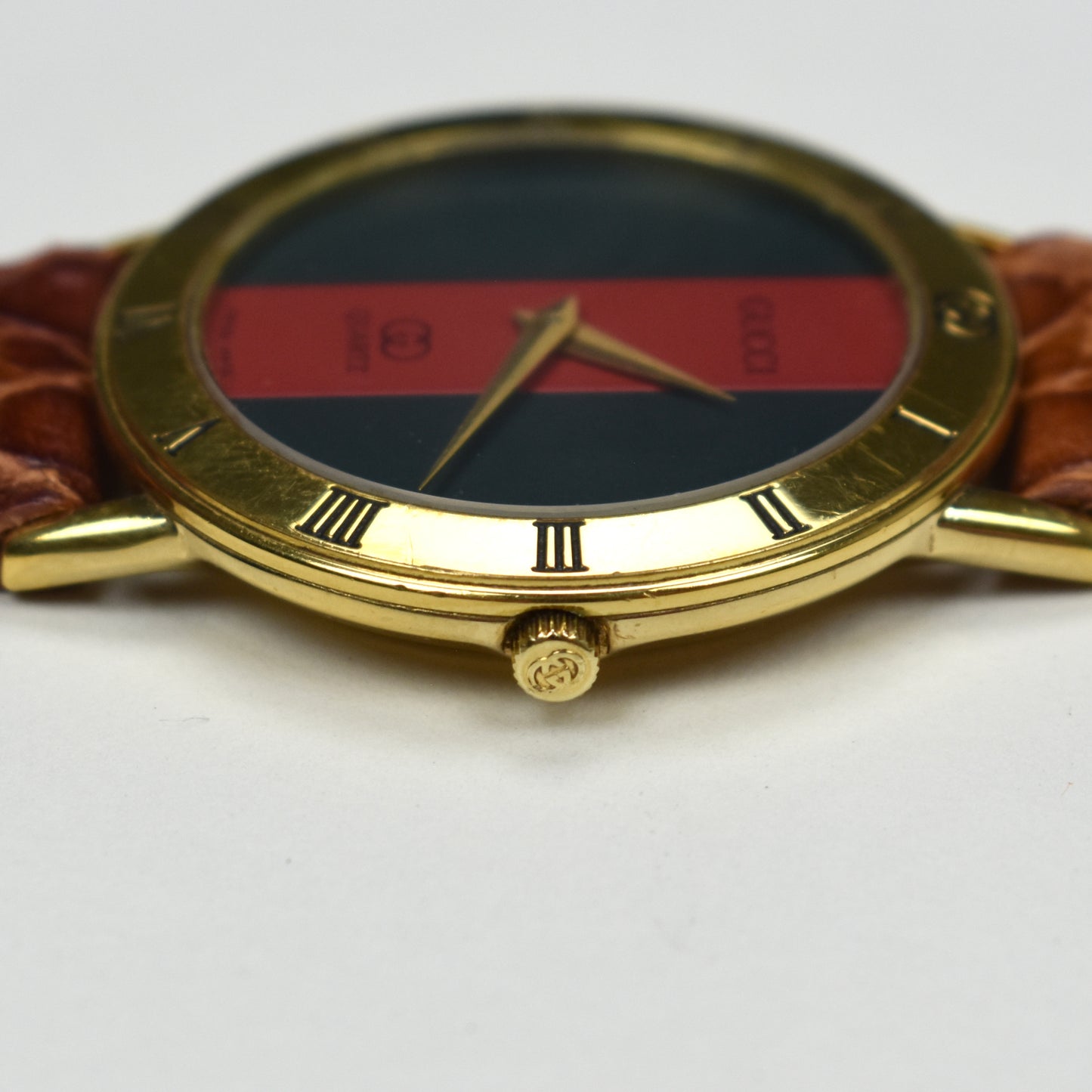Gucci - 3000M Gold Web Dial Watch (80s)