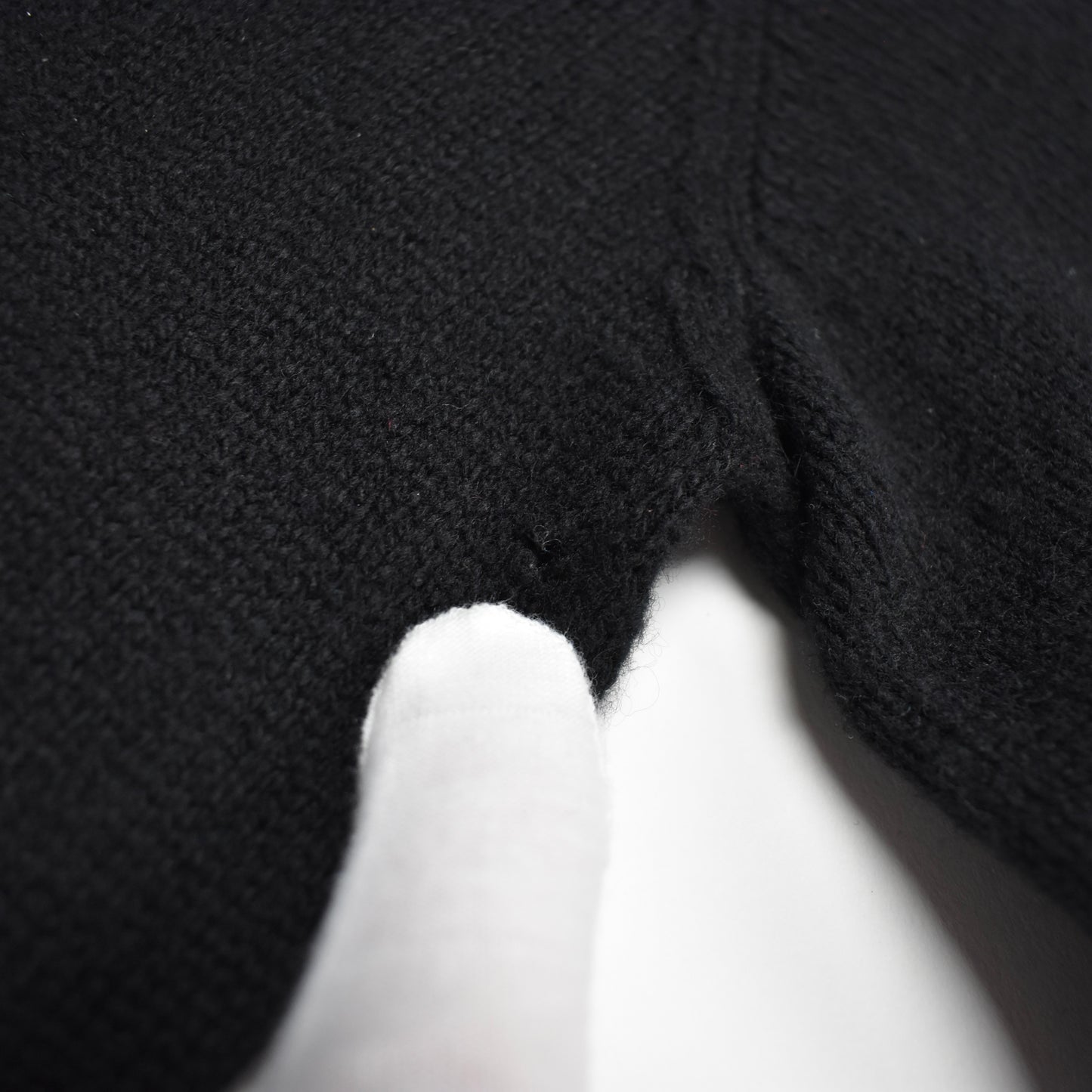 The Row - Black Wool / Cashmere Crewneck Sweater
