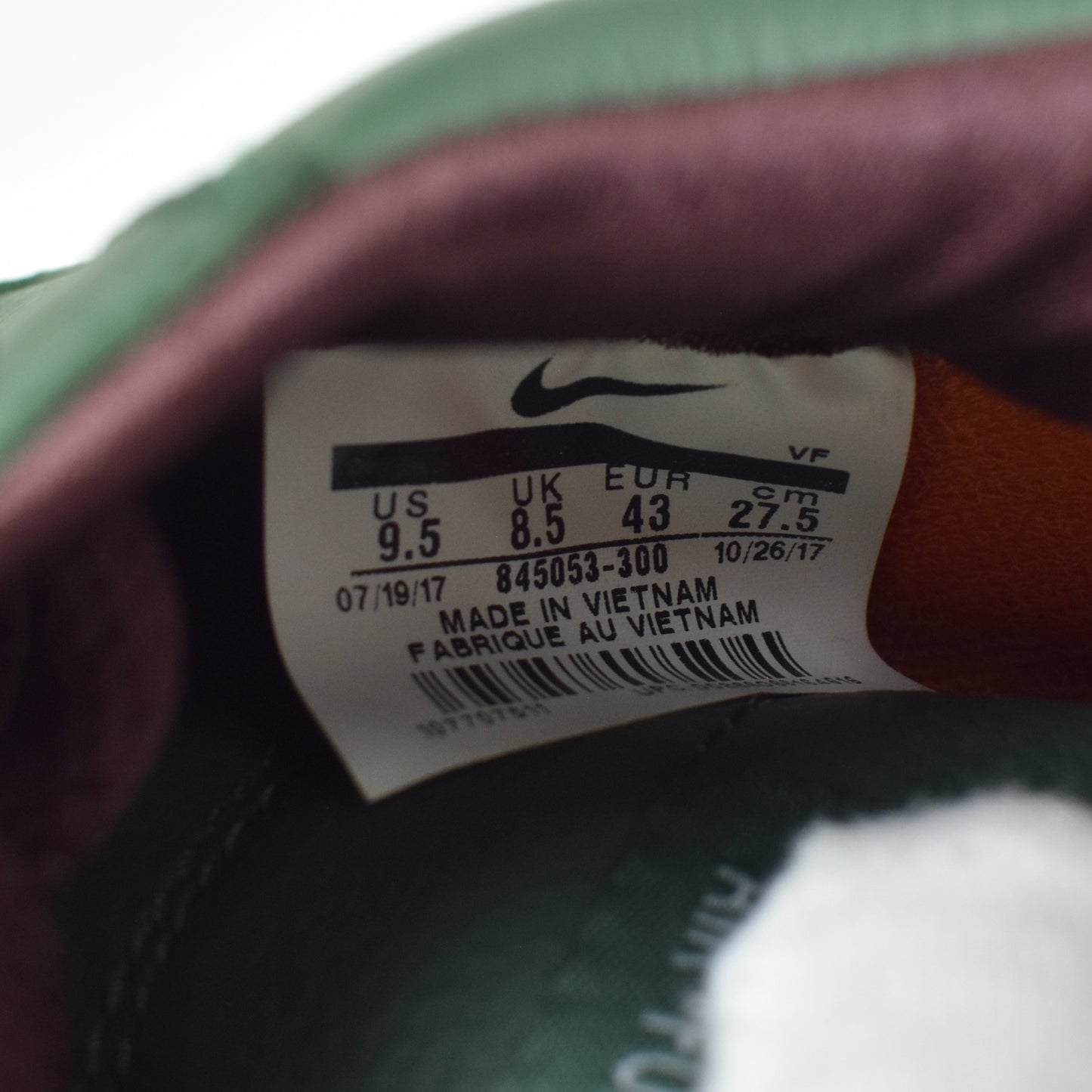 Nike - Air Force 1 Low Retro 'Hong Kong'