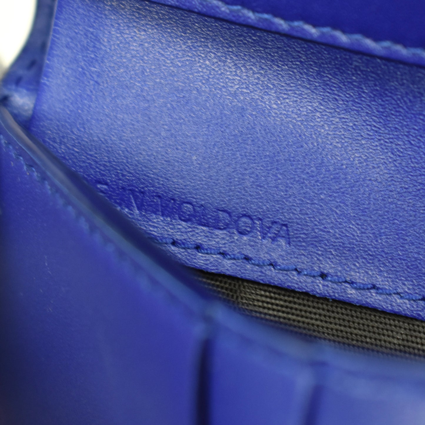 Burberry - Blue Leather Logo Embossed Wallet