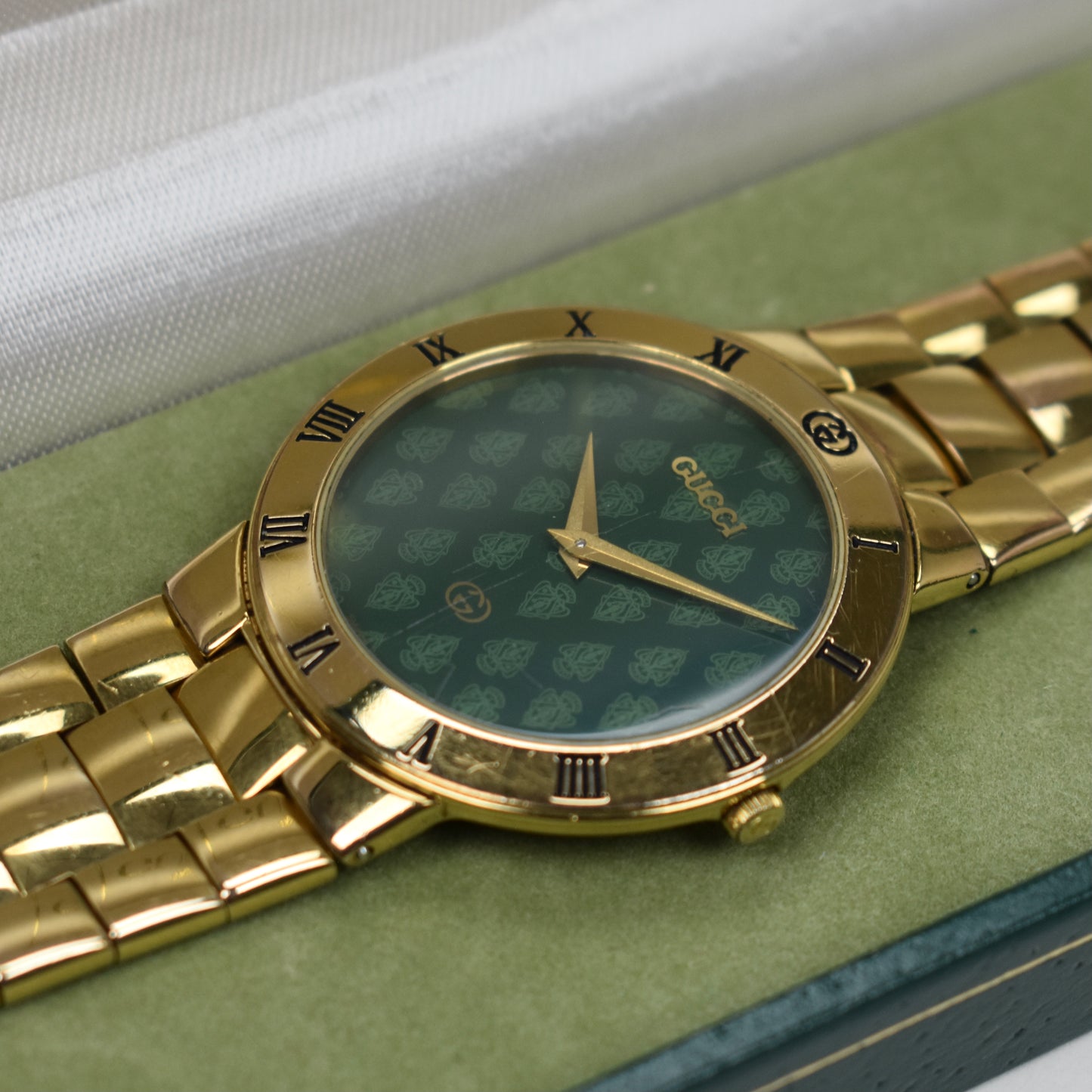 Gucci - 3300M Gold / Green Crest Dial Watch