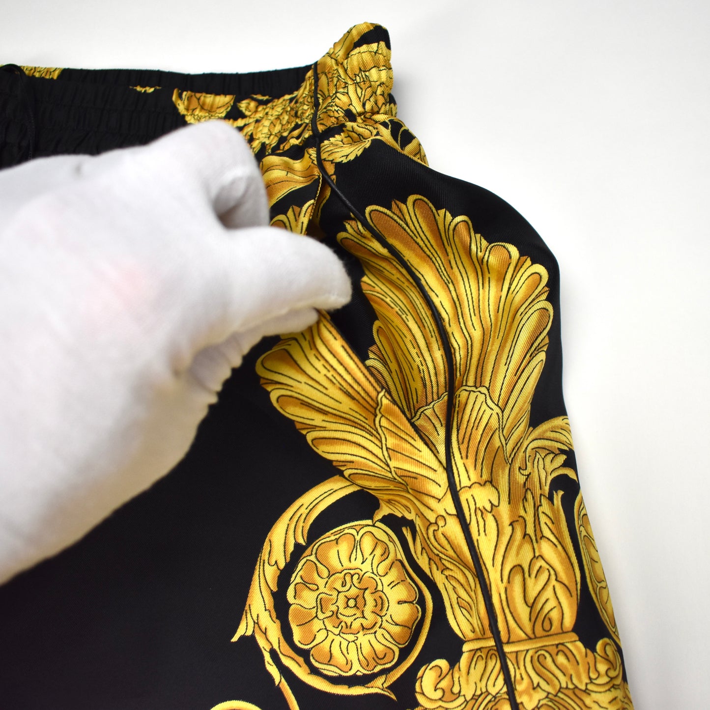 Versace - Black / Gold Barocco Print Silk Lounge Pants