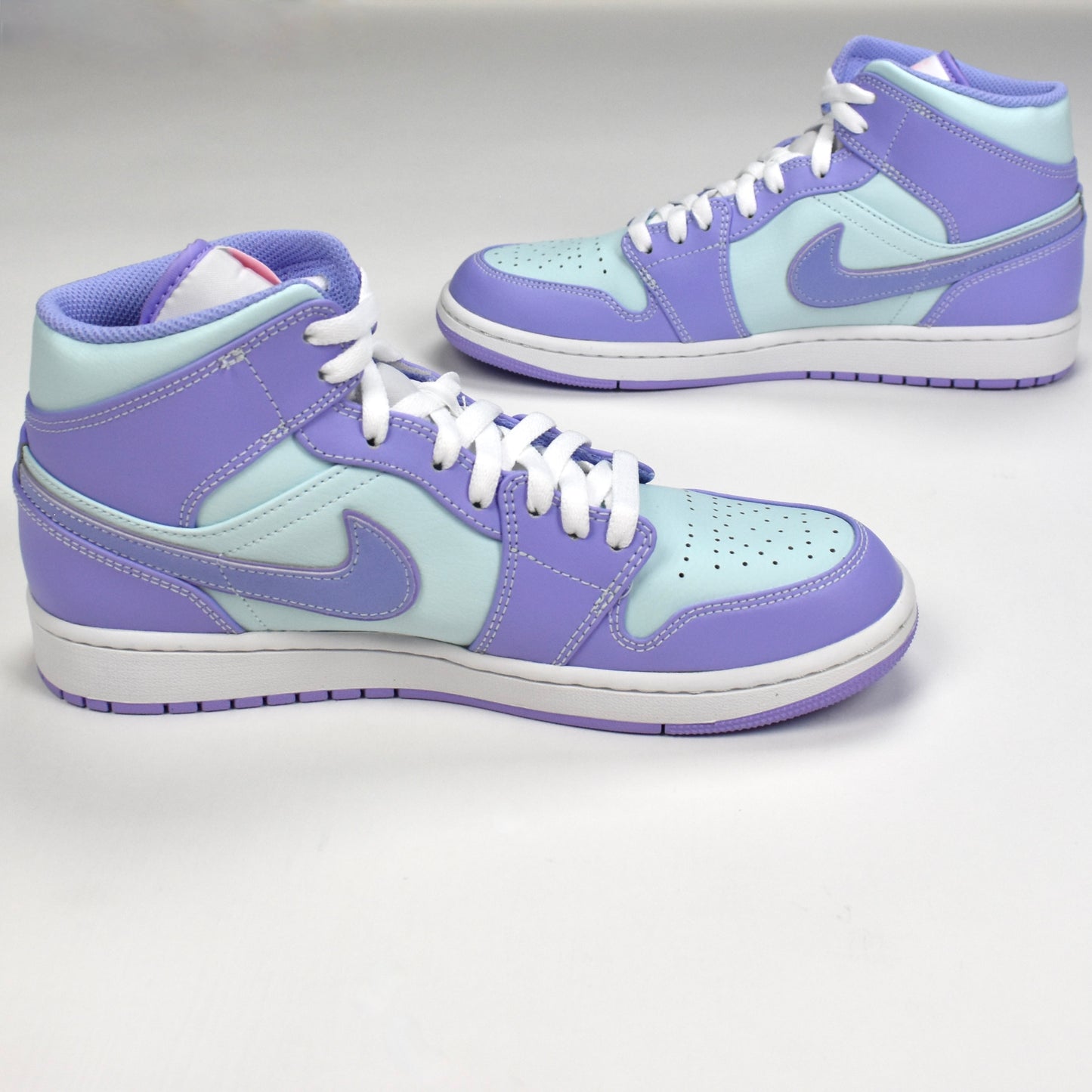 Nike - Air Jordan 1 Mid 'Easter' (Purple Pulse/Arctic Punch)