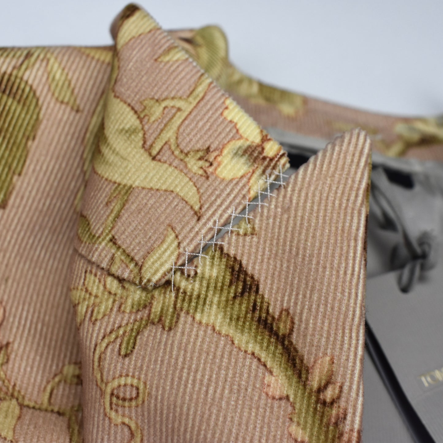 Tom Ford - Light Pink Floral Print Corduroy Blazer