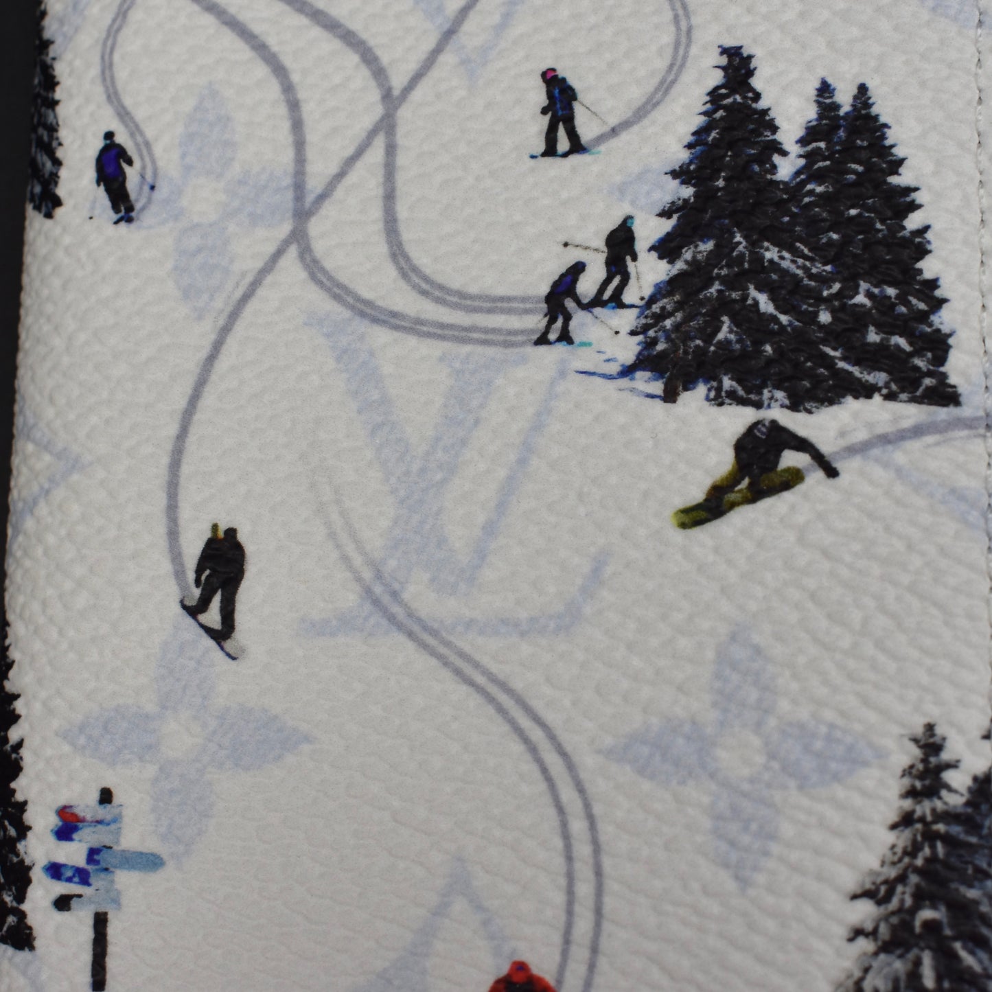 Louis Vuitton - Ski Monogram Pocket Organizer (White)