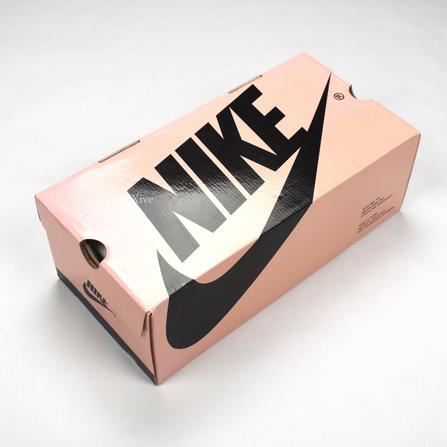 Nike - Dunk Low Pro SB 'Medicom 3'