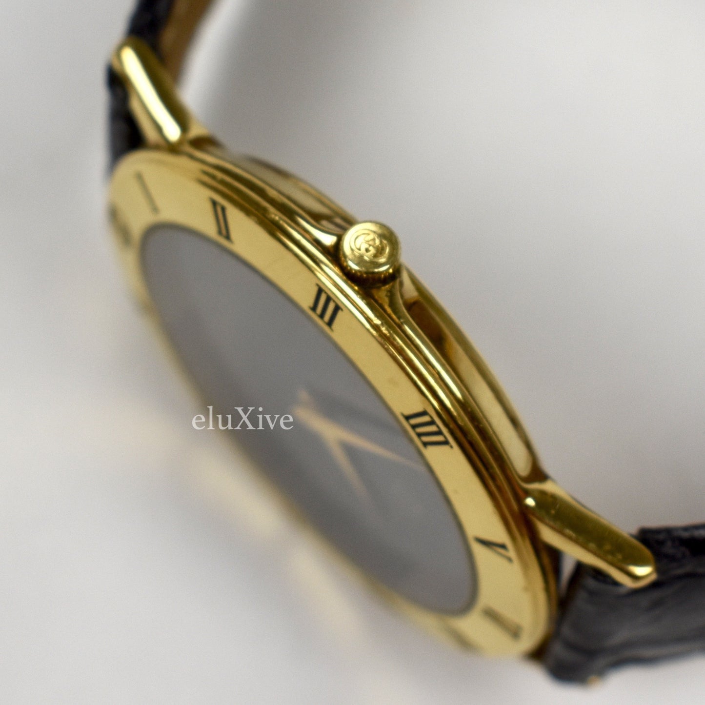 Gucci - 3001M Gold Black Dial Watch
