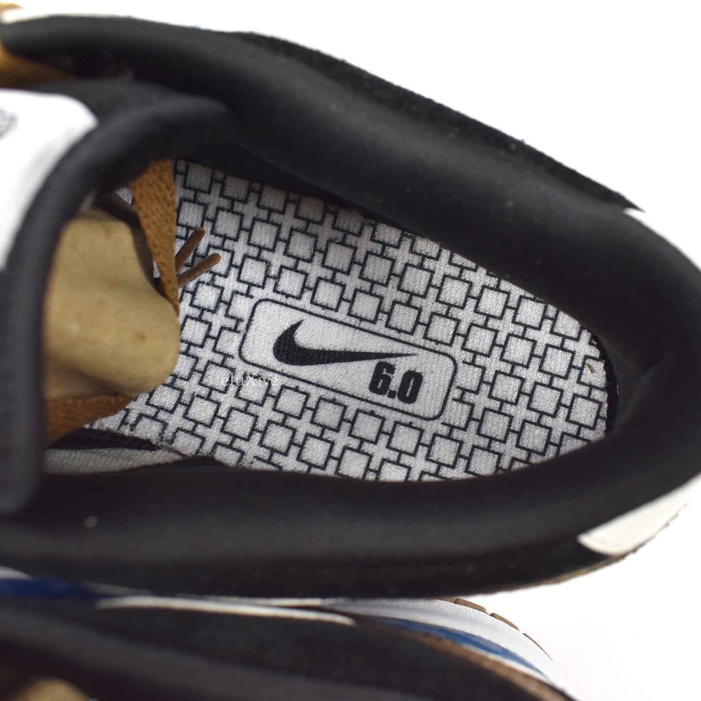 Nike - Dunk Low NKE 6.0 'Mad Cow'