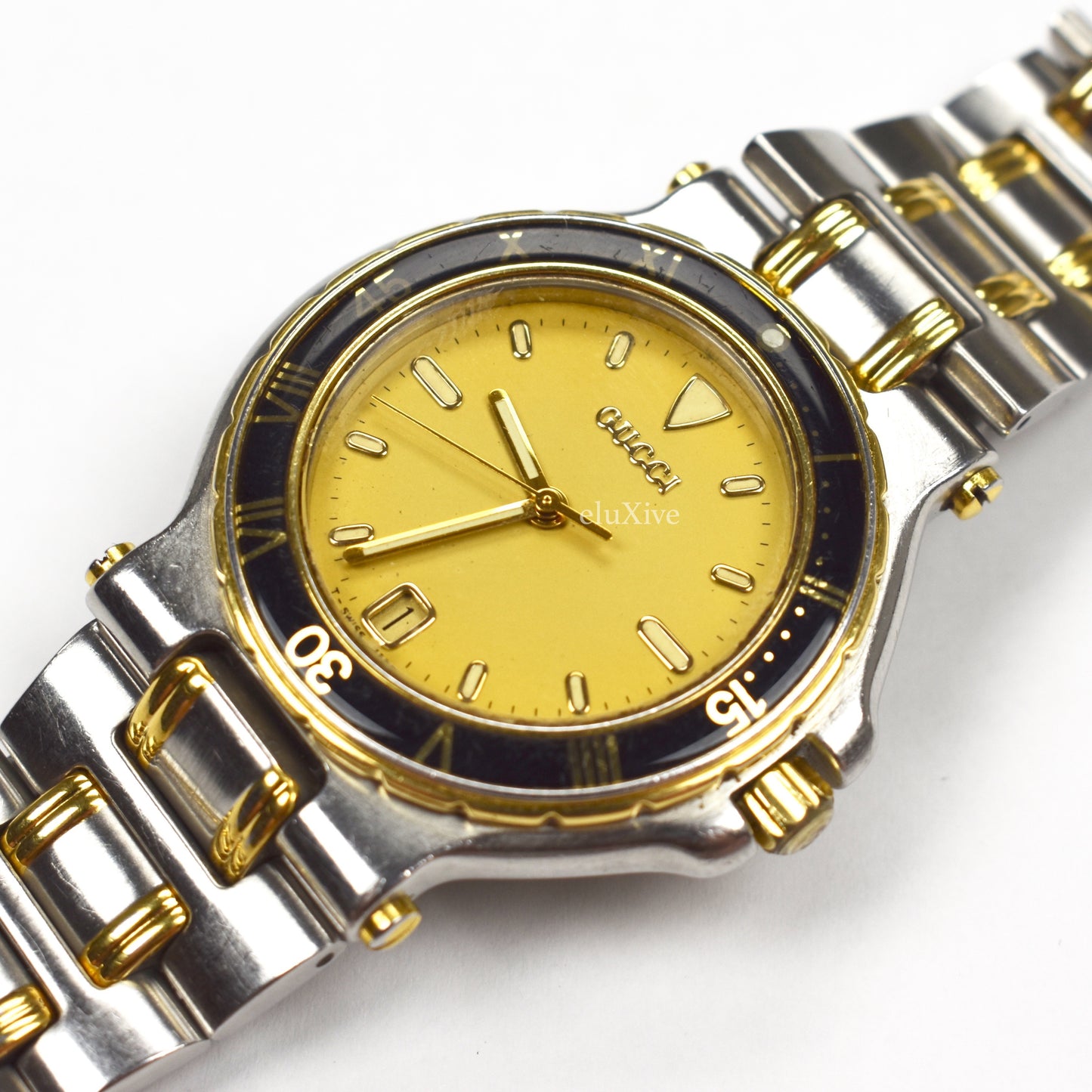 Gucci - 9700M Gold/Steel Black Bezel Watch