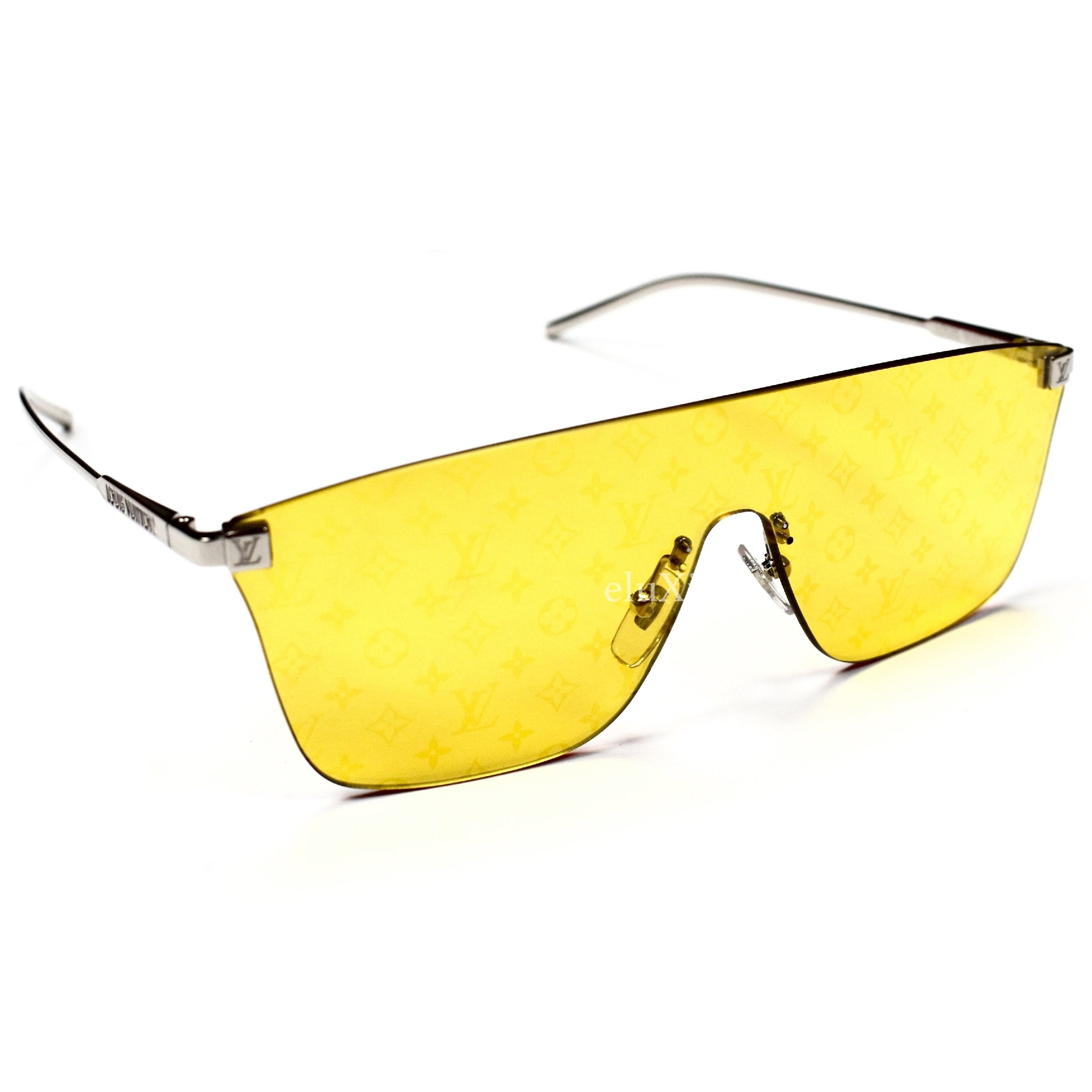 Louis Vuitton - Reflective 'Showdown' Sunglasses –