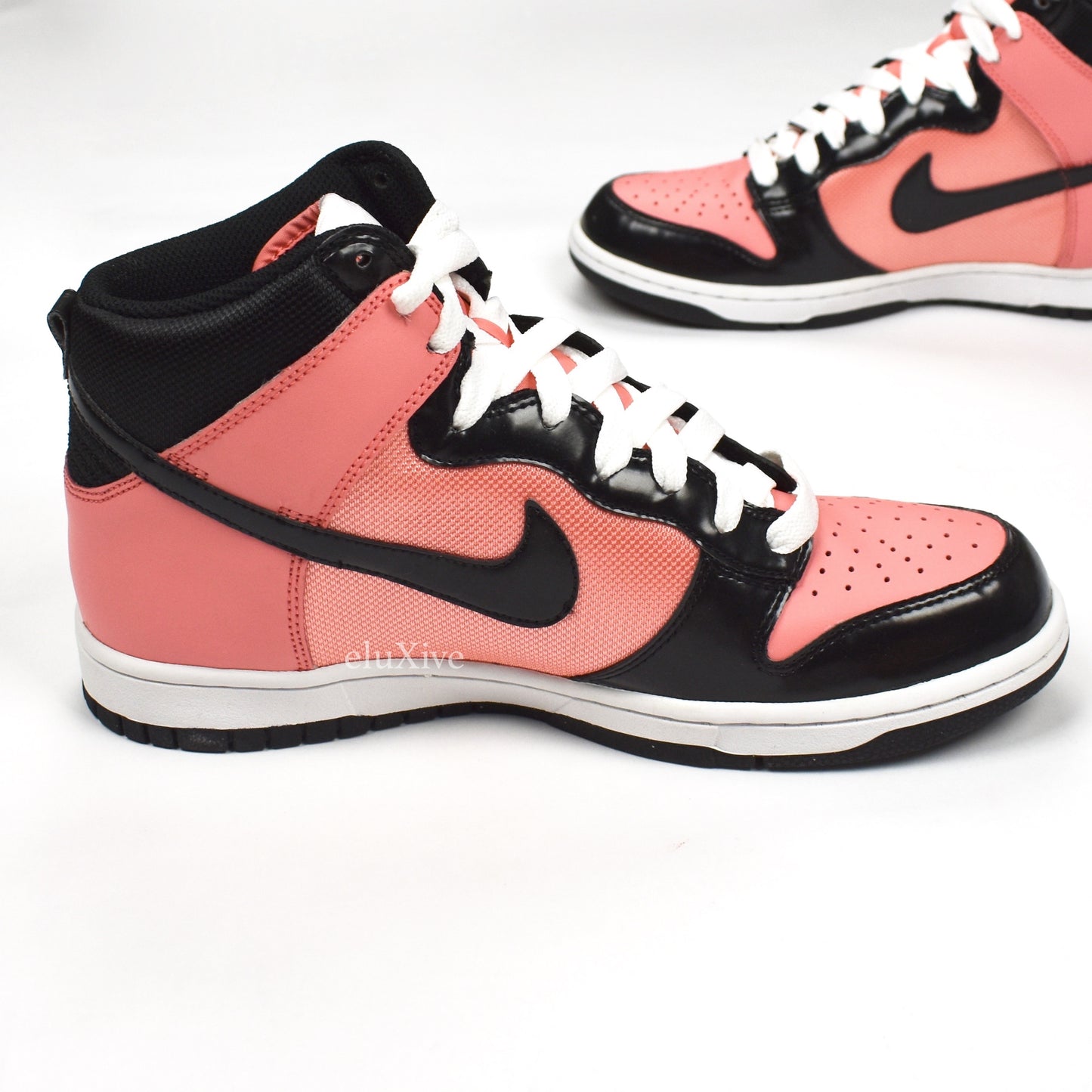Nike - Dunk High (Bright Peach/Black/White)