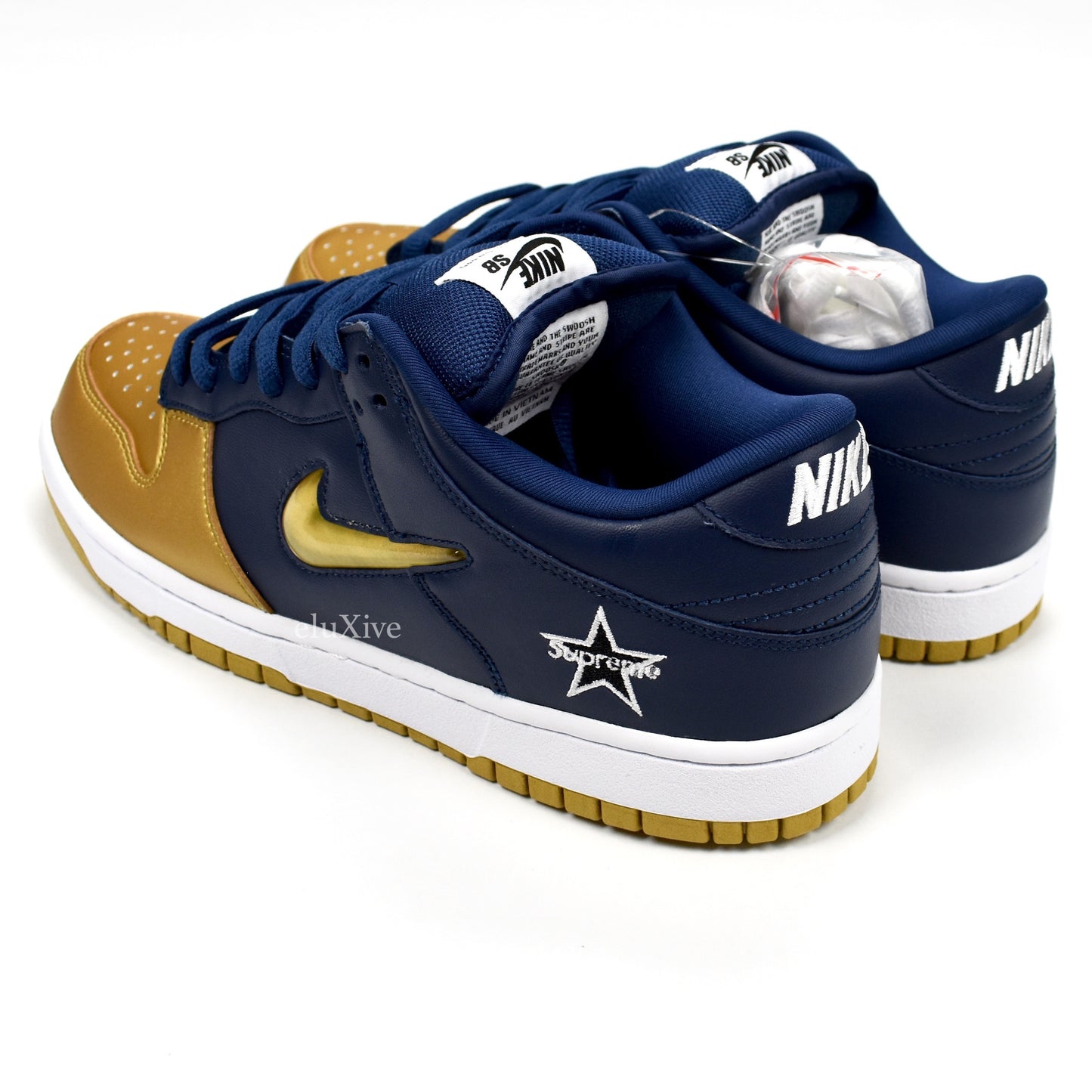 Supreme x Nike - SB Dunk Low OG QS (Navy/Gold)