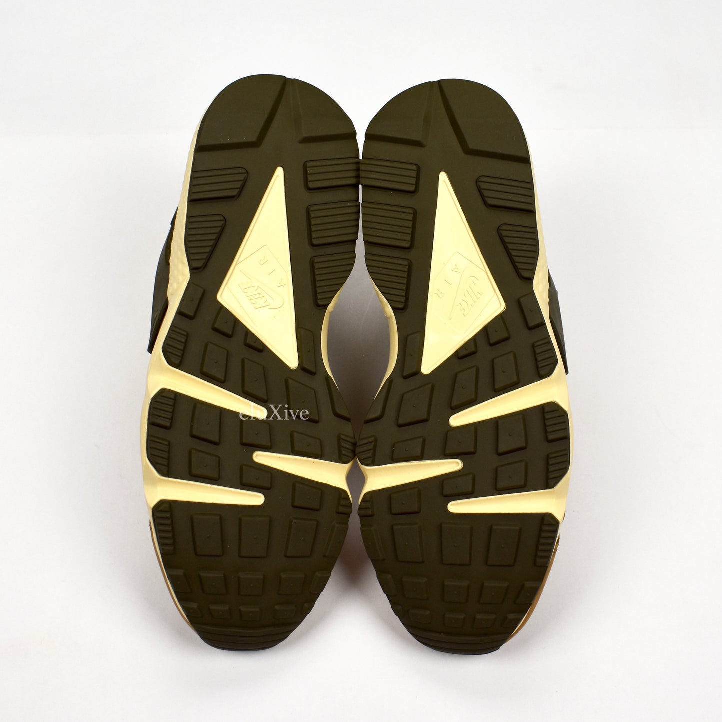Nike x Stussy - Air Huarache LE (Desert Oak)