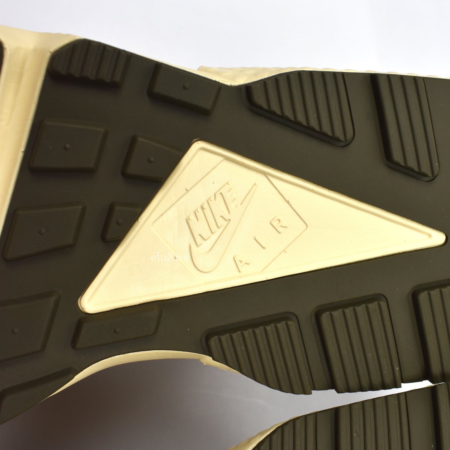 Nike x Stussy - Air Huarache LE (Desert Oak)