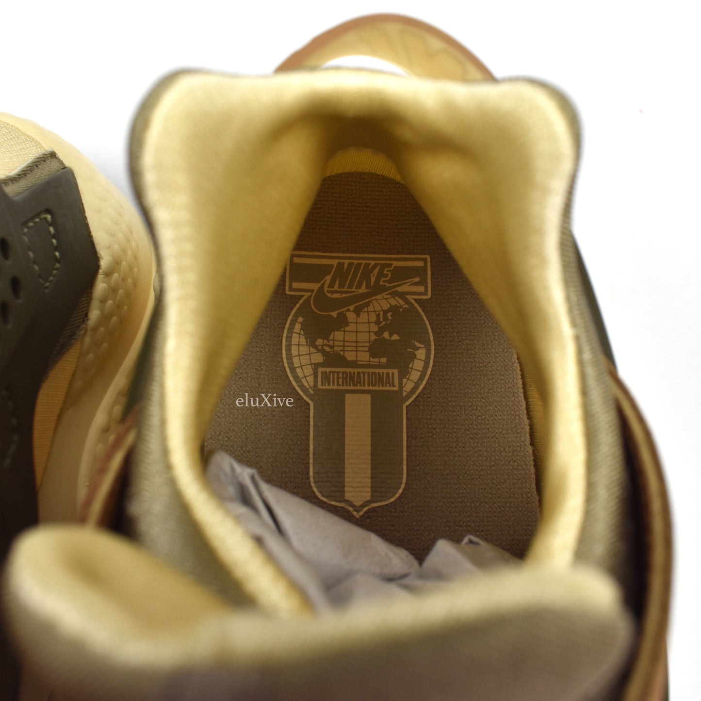 Nike x Stussy - Air Huarache LE (Desert Oak)