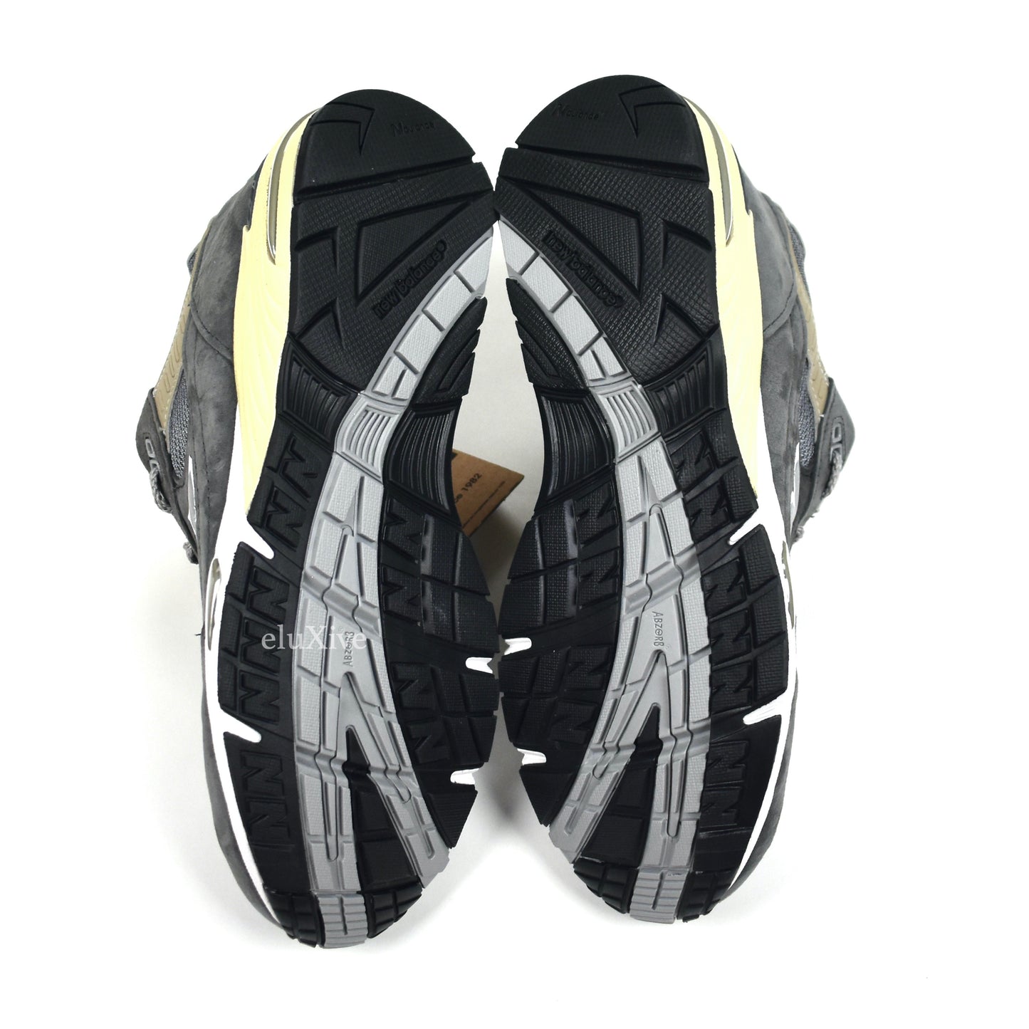 Nike x DSM - 991 Made In UK 40th Anniversary Sneakers (Gray)