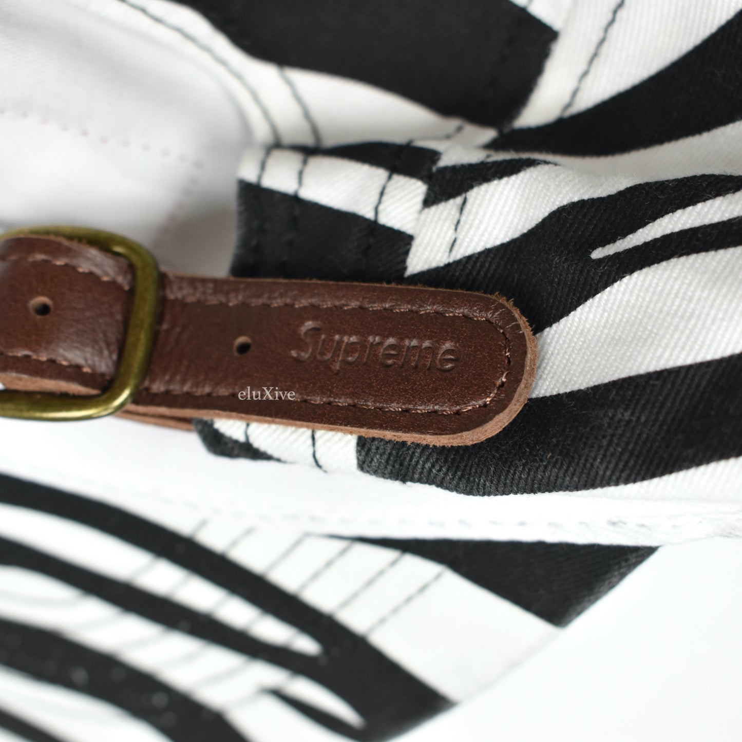 Supreme - Zebra Box Logo Washed Twill Hat