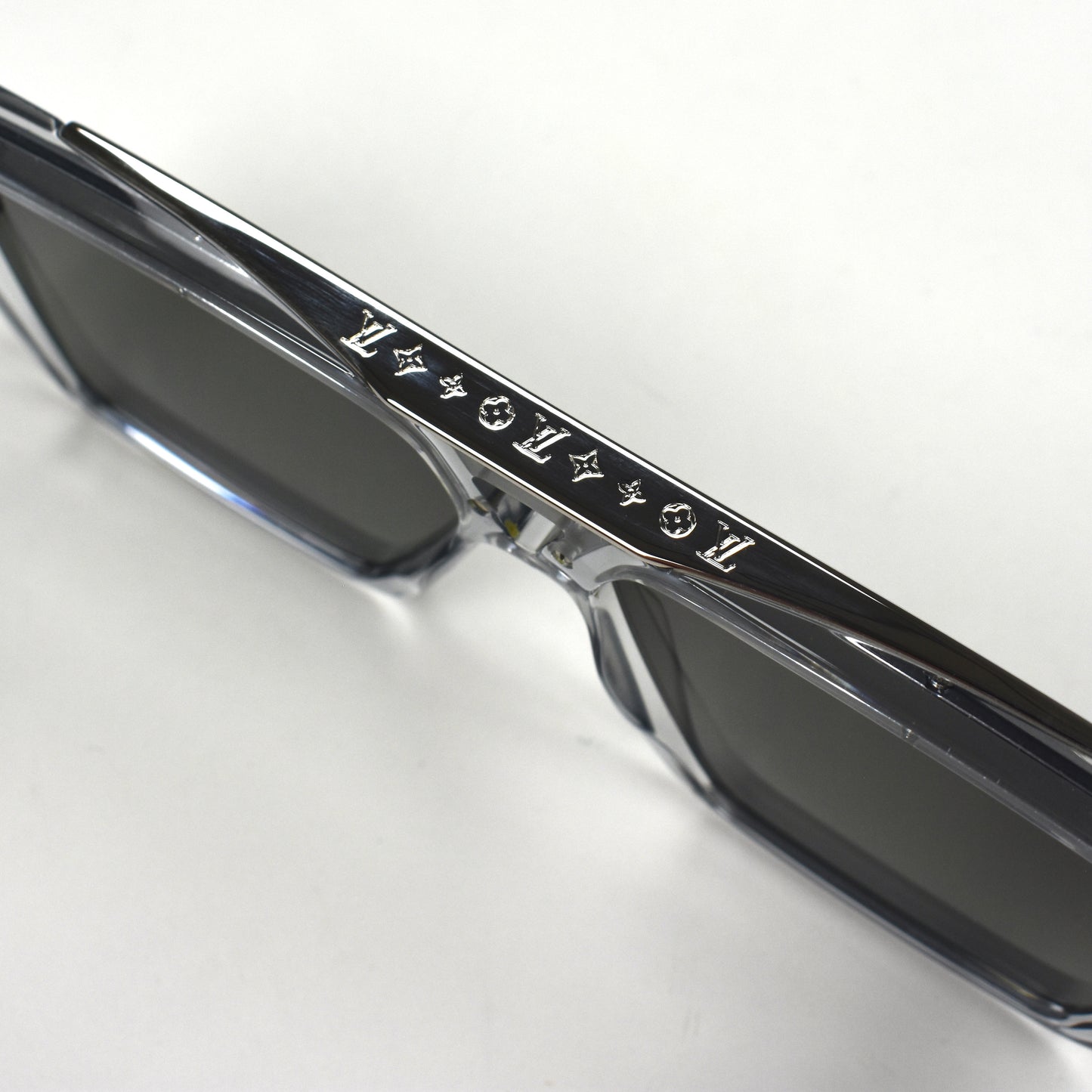 Louis Vuitton - Transparent Evidence 1.1 Sunglasses (Clear/Gray)