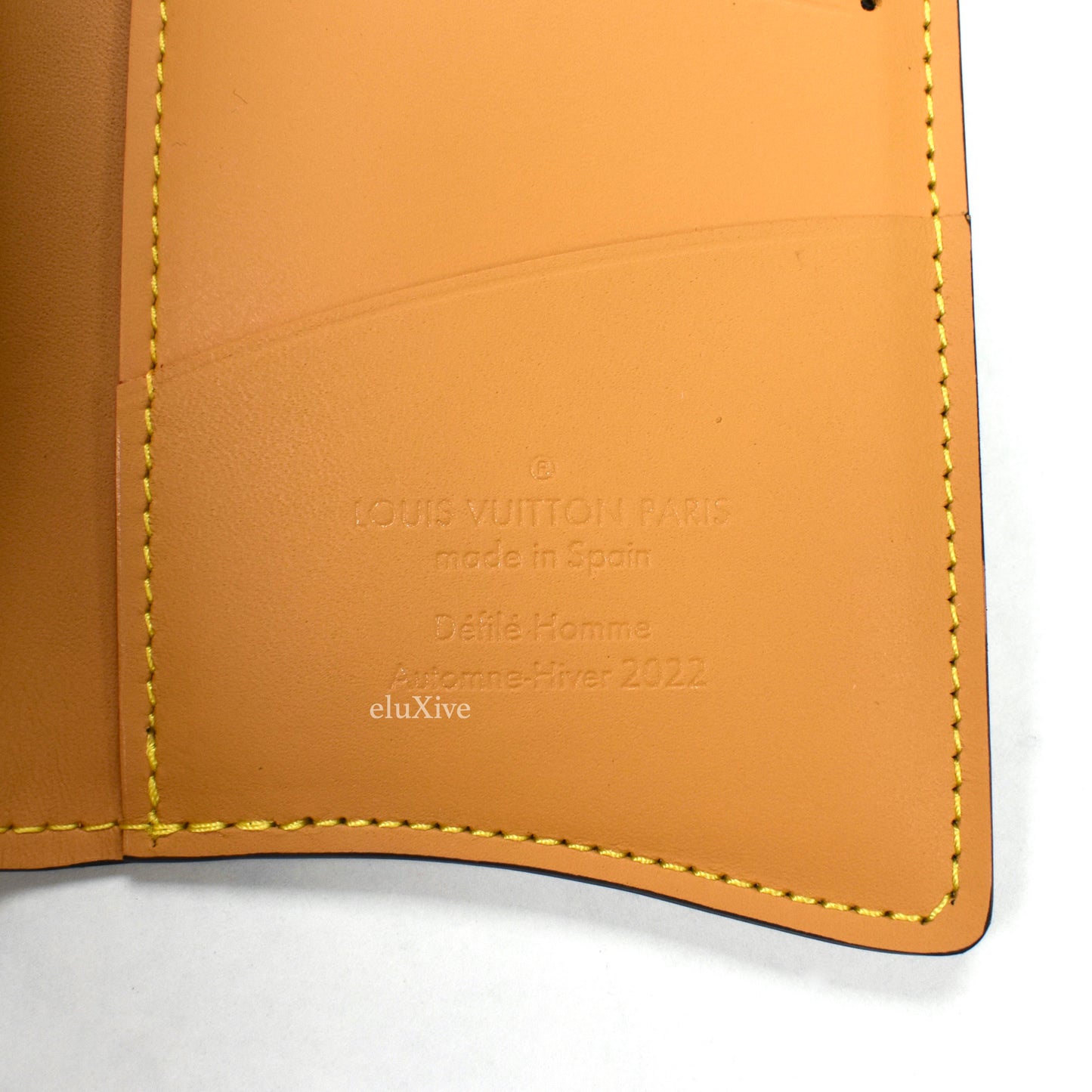 Louis Vuitton - Wavy Blur Monogram Pocket Organizer Wallet
