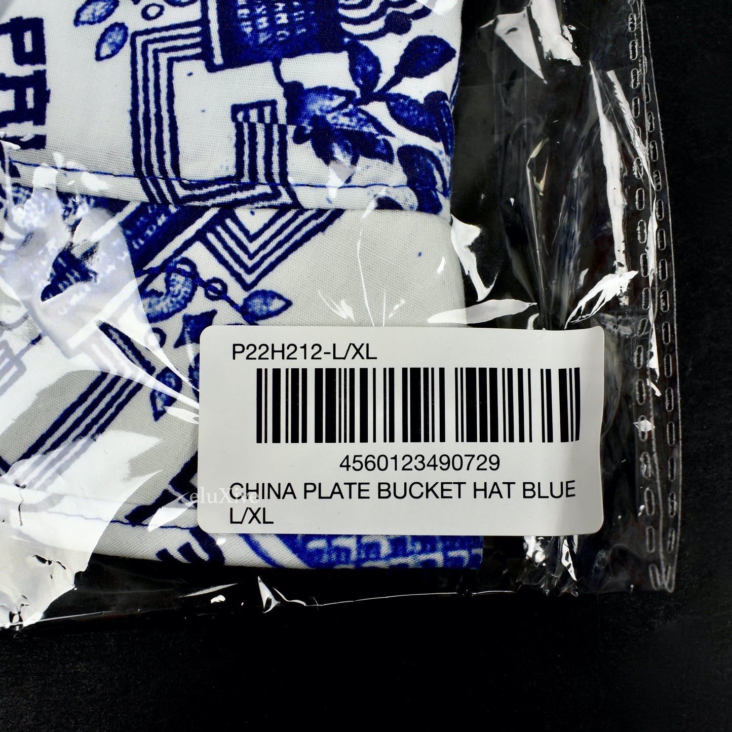 Palace - White / Blue China Plate Print Bucket Hat