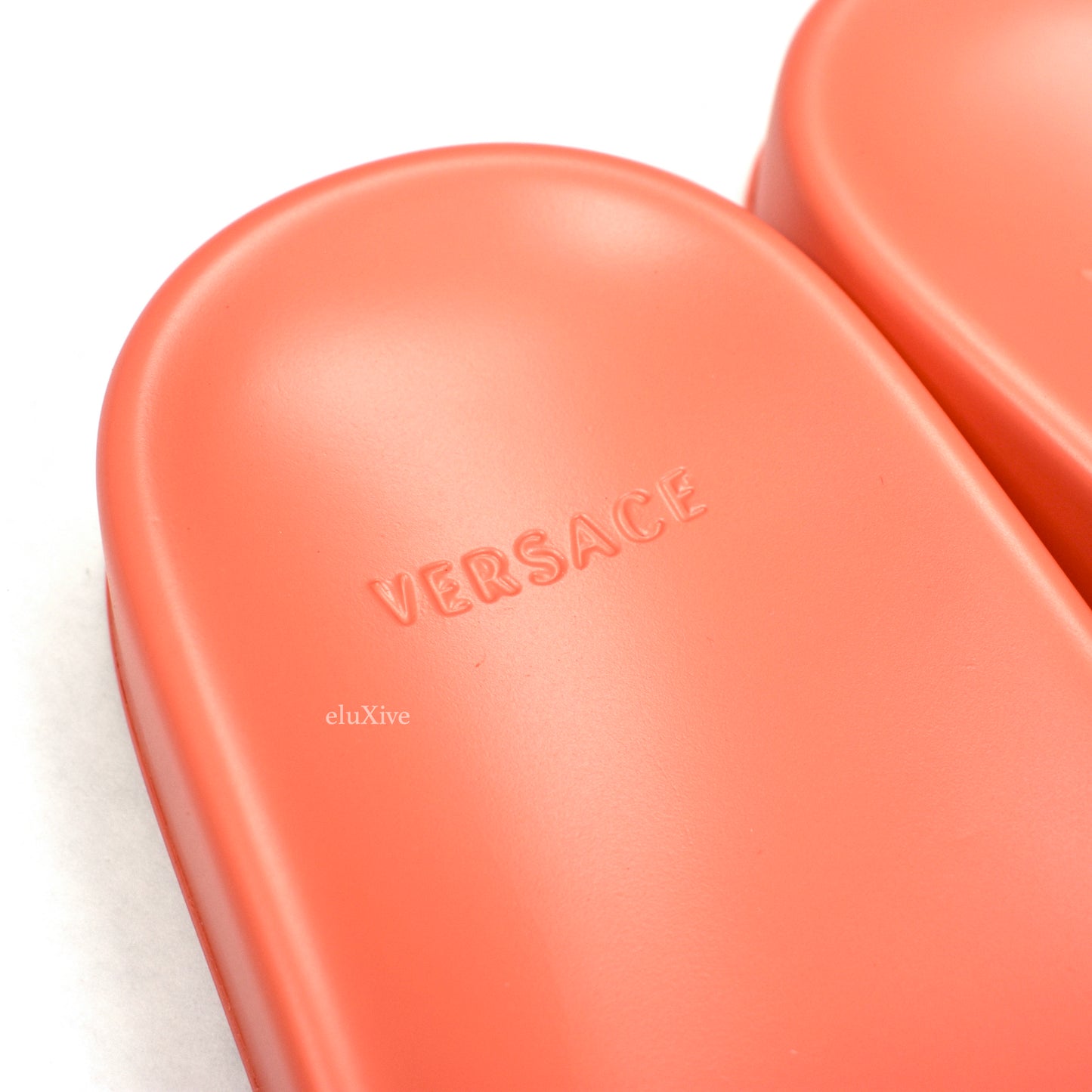 Versace - Bright Coral Palazzo Medusa Pool Slides