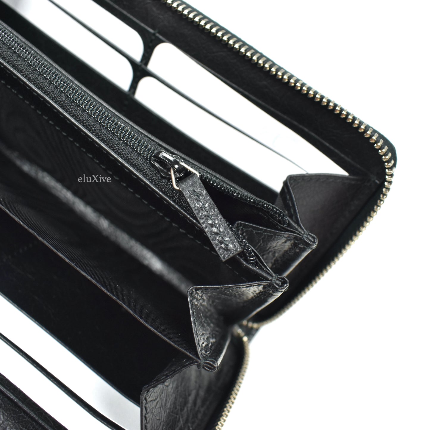 Gucci - Black Leather GG Logo Zip Wallet