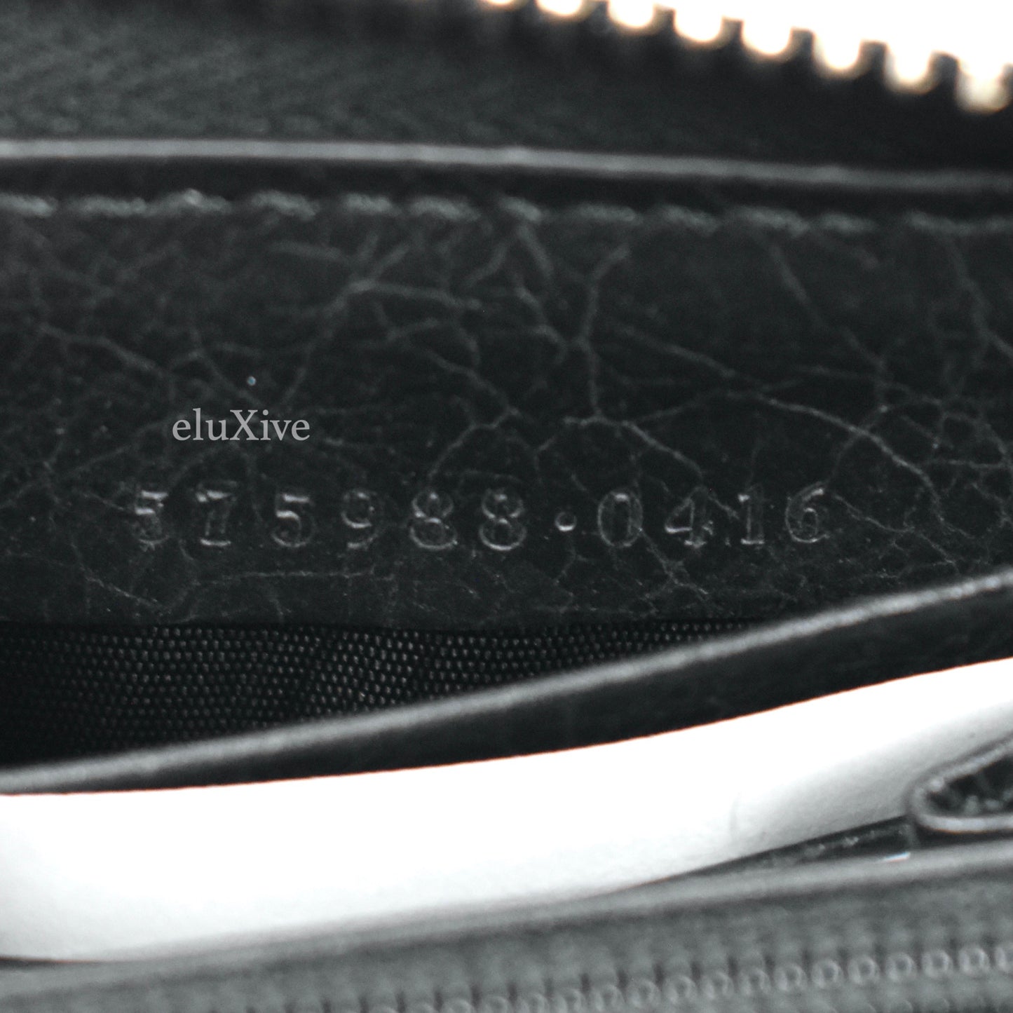 Gucci - Black Leather GG Logo Zip Wallet