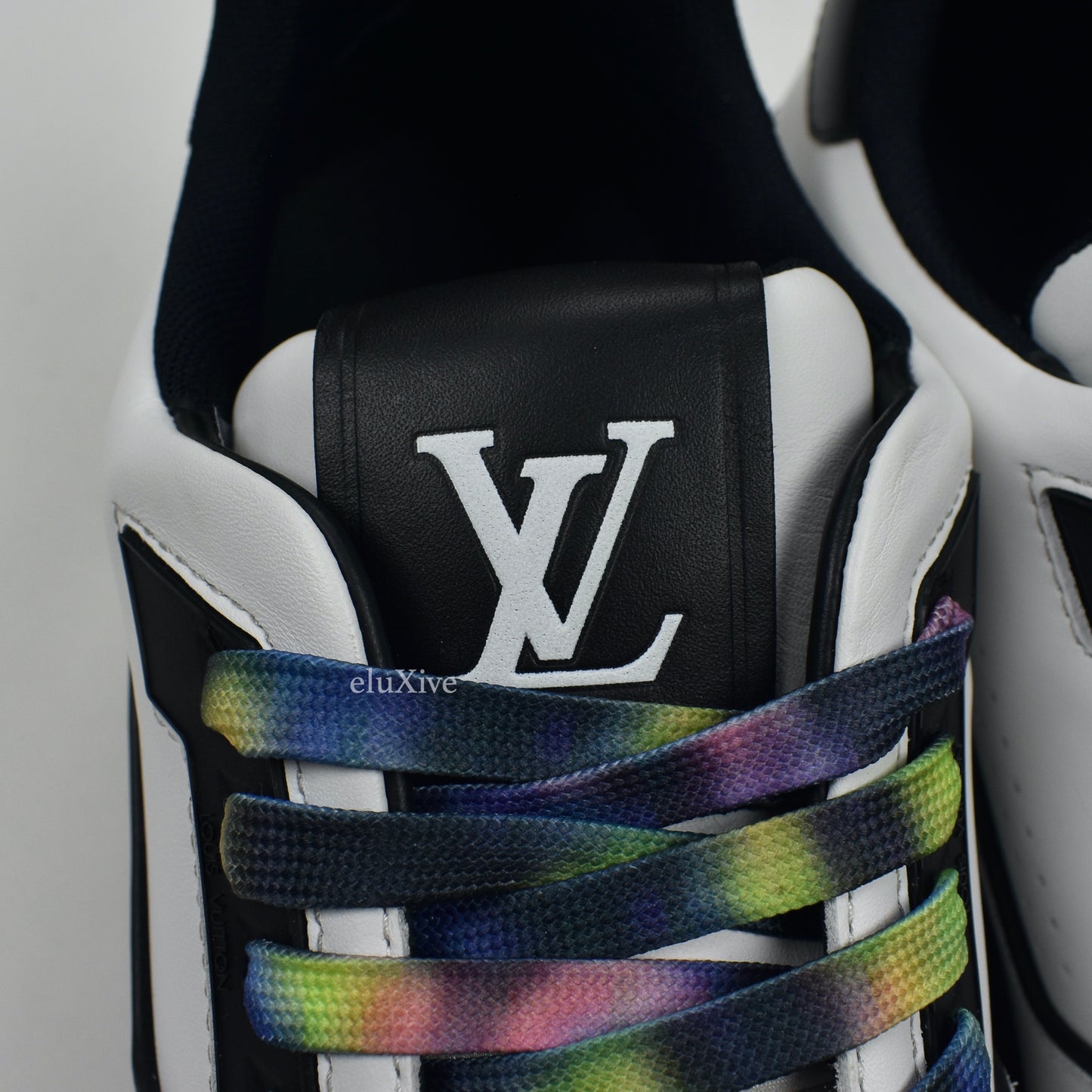 Louis Vuitton - White / Black Leather Trainer Sneakers