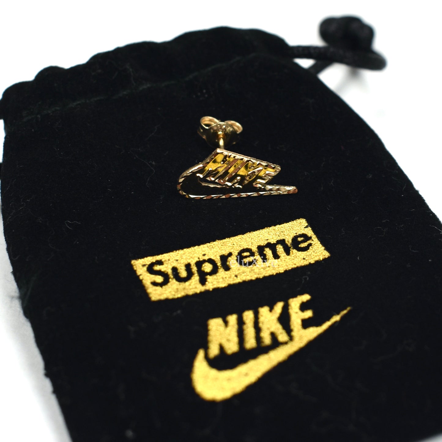 Supreme x Nike - 14k Solid Gold Swoosh Logo Earring (FW18)