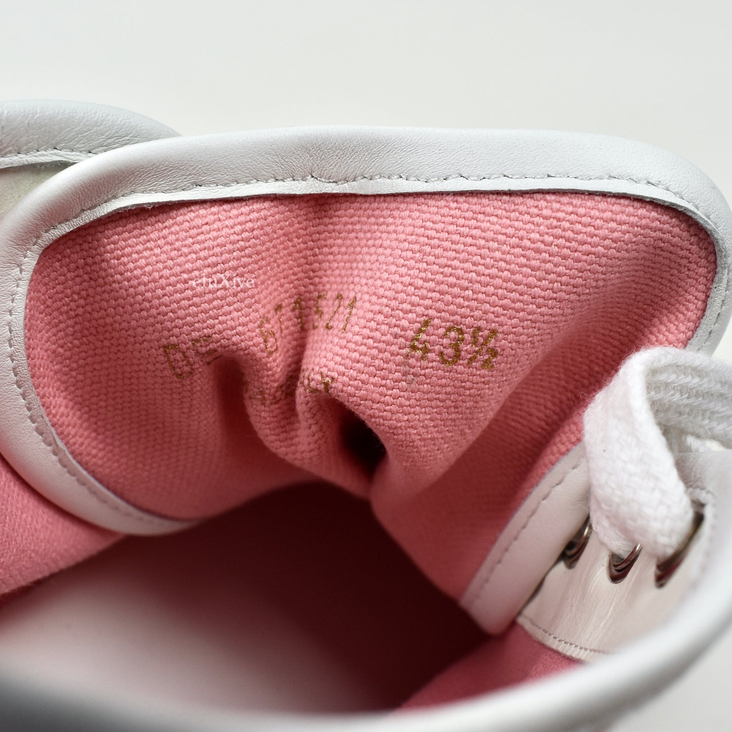 Saint Laurent - Pink Canvas SL 39 Mid Top Sneakers