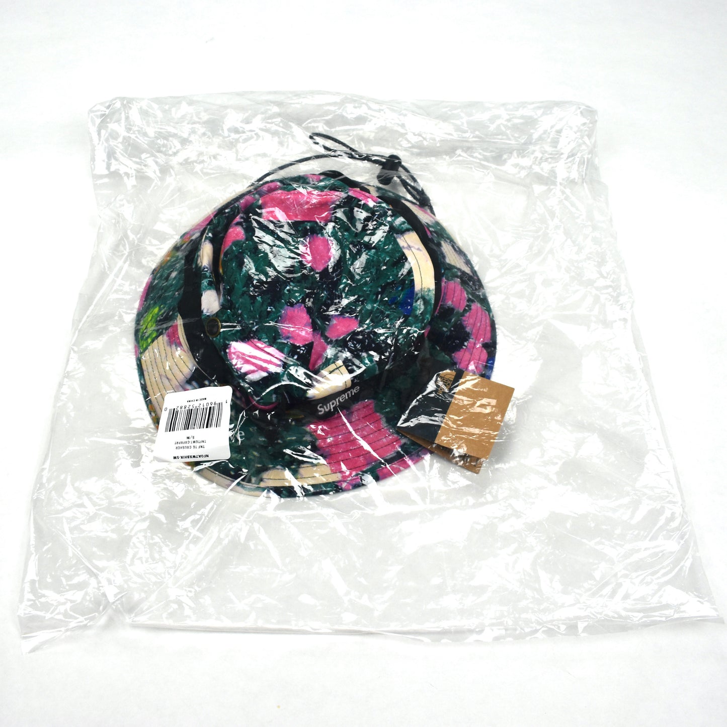 Supreme x The North Face - Flowers Print Bucket Hat