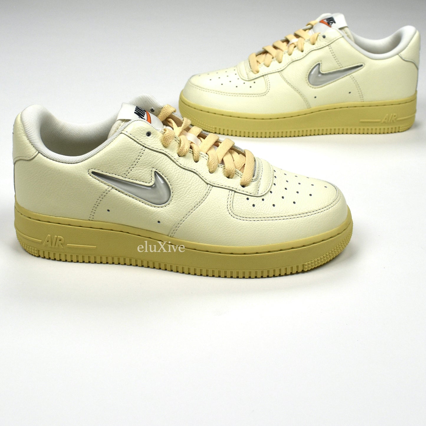 Nike - Air Force 1 '07 LX 'Jewel' (Coconut Milk/Bone)