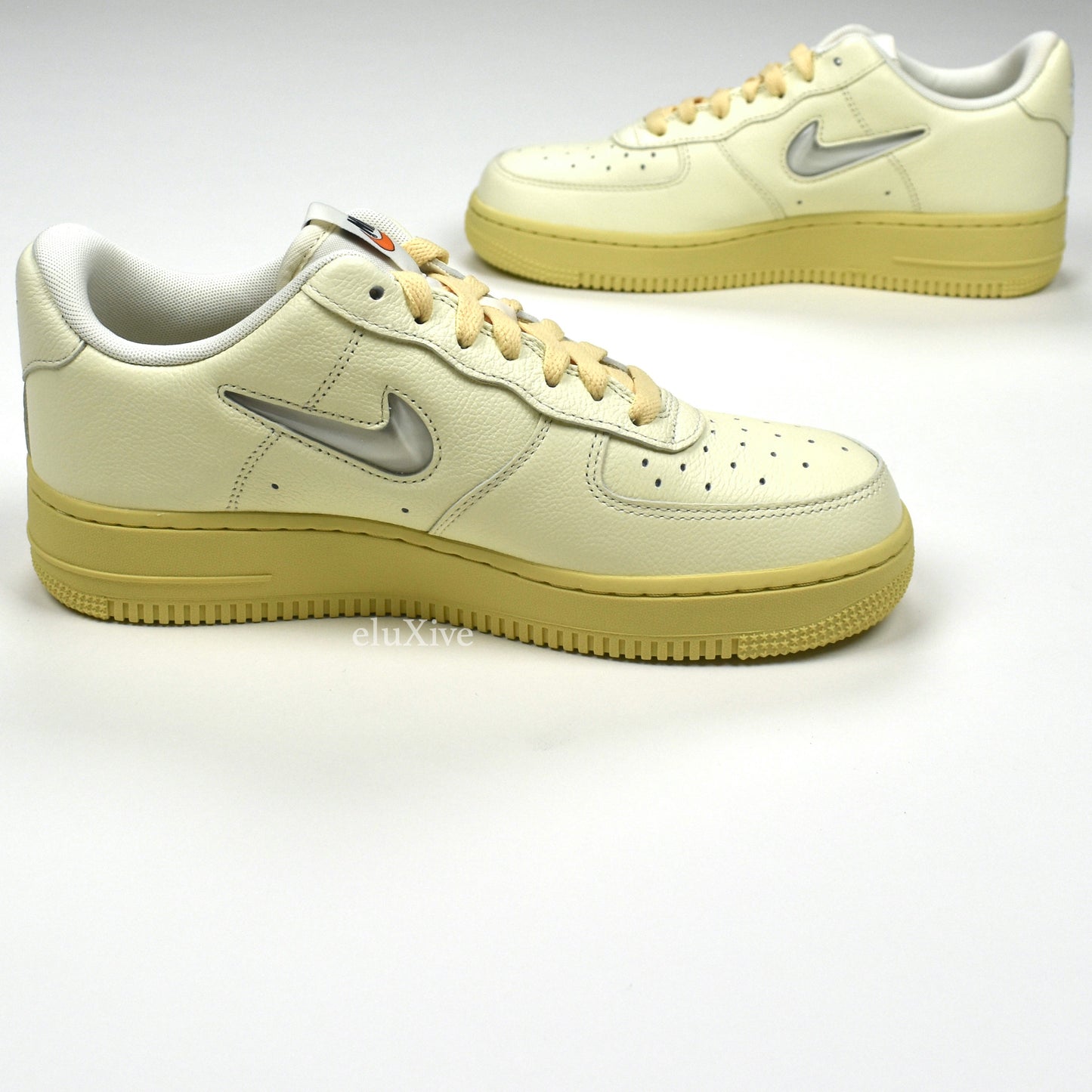 Nike - Air Force 1 '07 LX 'Jewel' (Coconut Milk/Bone)