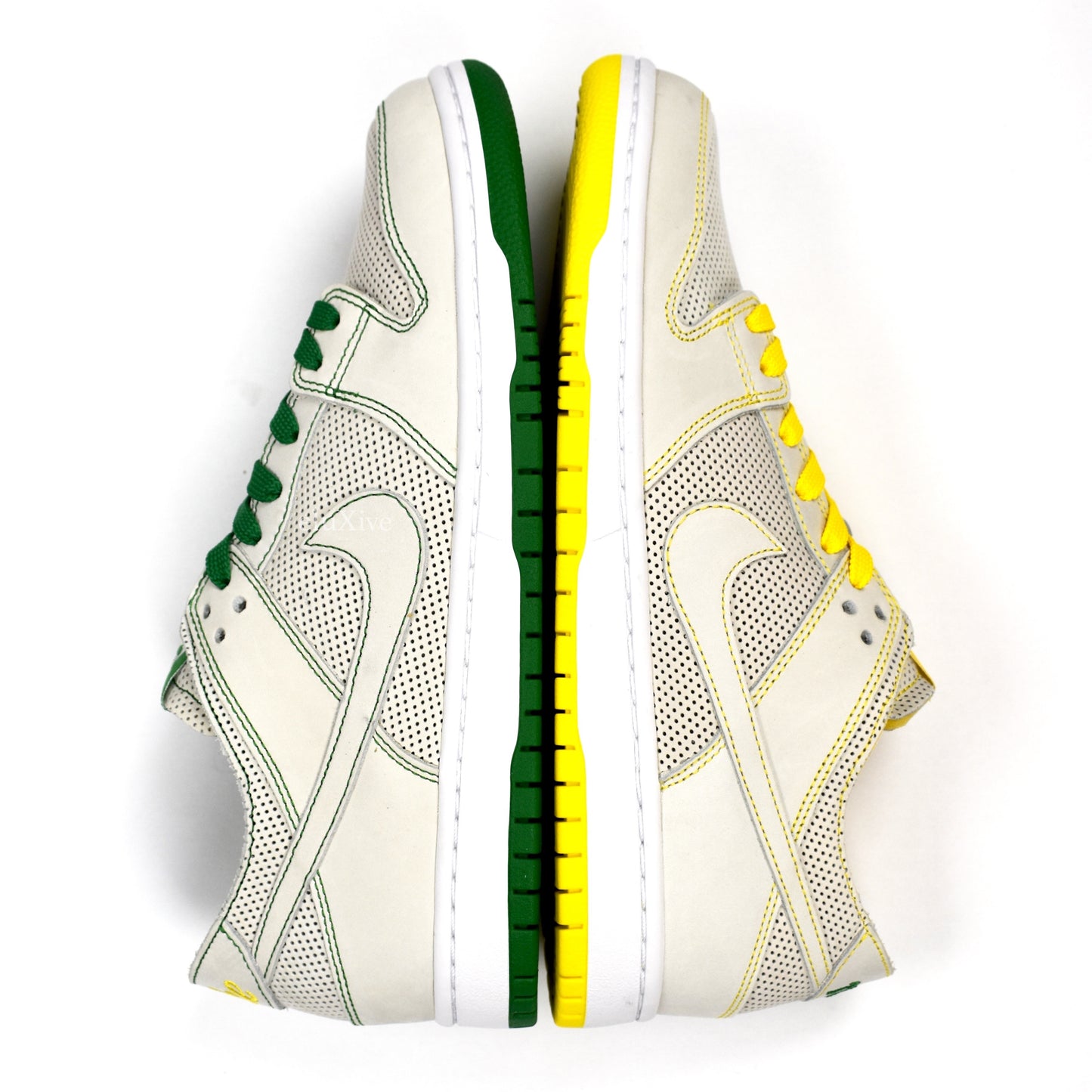 Nike x Ishod Wair - SB Zoom Dunk Low Pro Decon QS 'Mismatch'