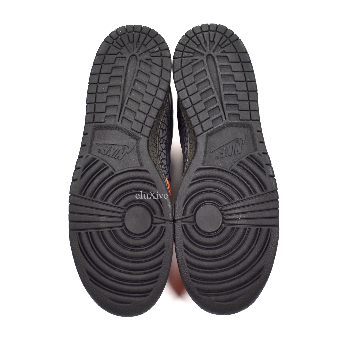 Nike - Dunk Low Priority 'Hufquake'