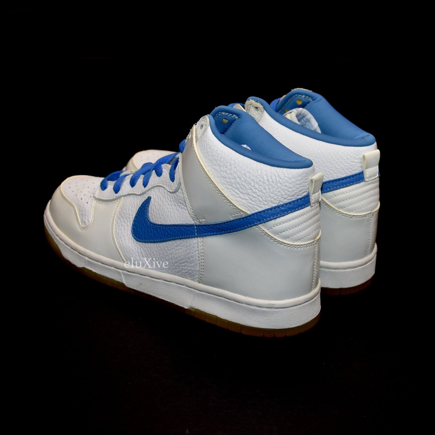 Nike - 2002 Dunk High Footaction 'UNC'