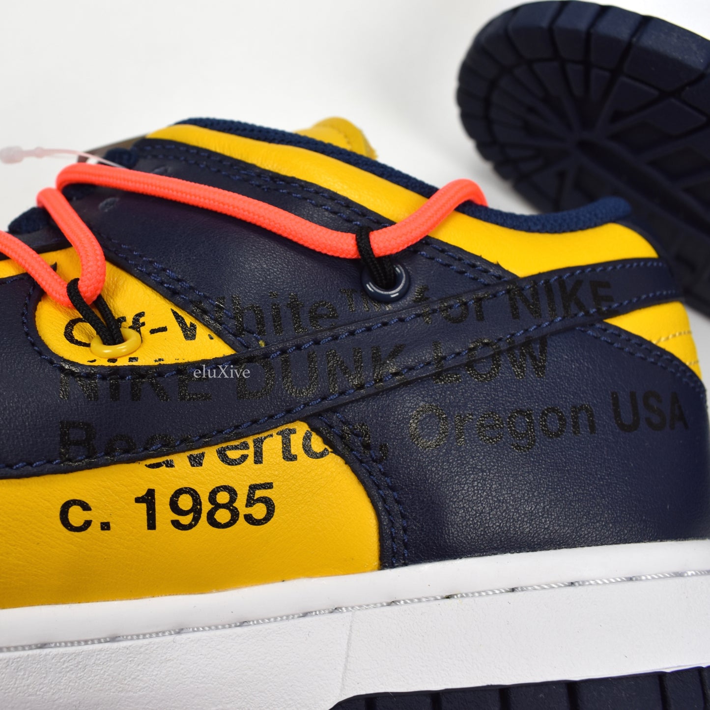 Nike x Off-White - Dunk Low OW 'Michigan'