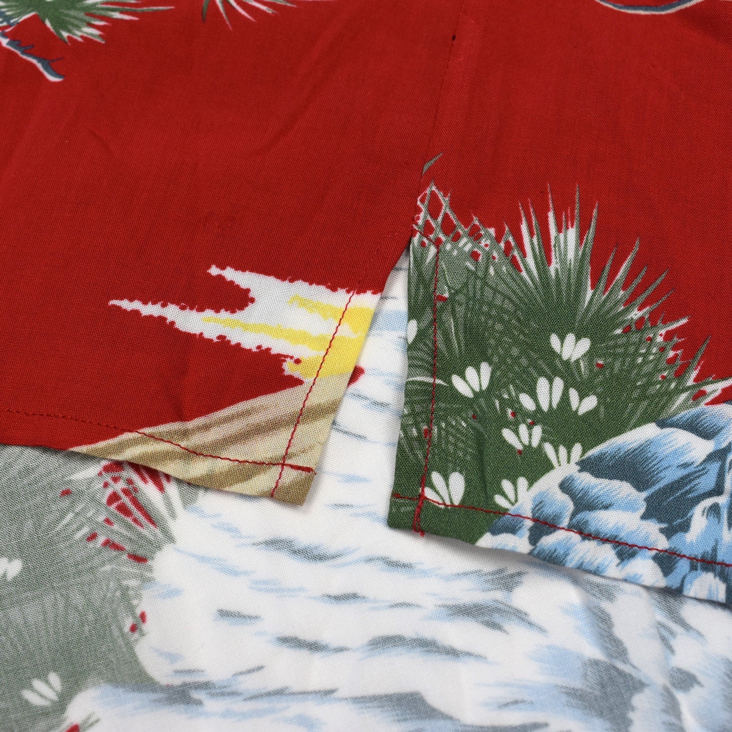 Gucci - Red Eagle Print Viscose Shirt