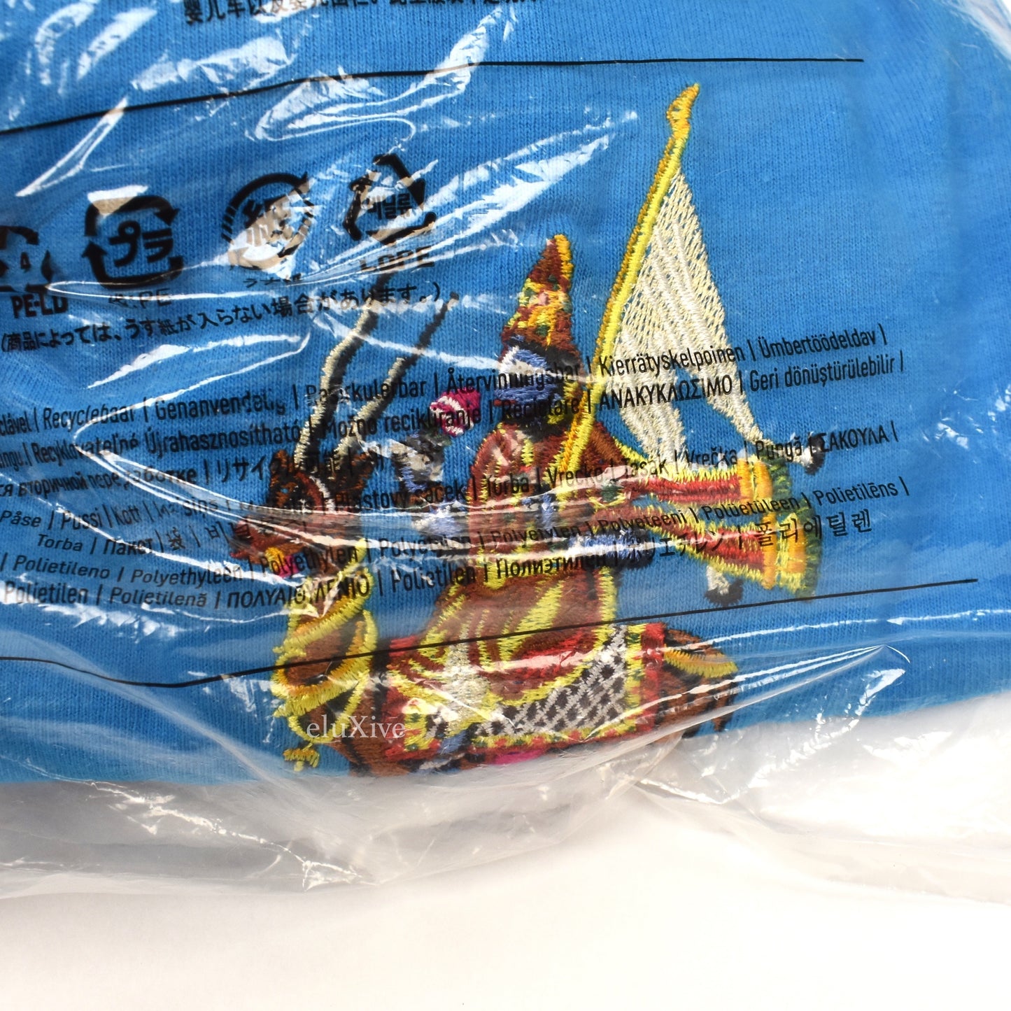 Noah - Wind God Embroidered T-Shirt (Blue)
