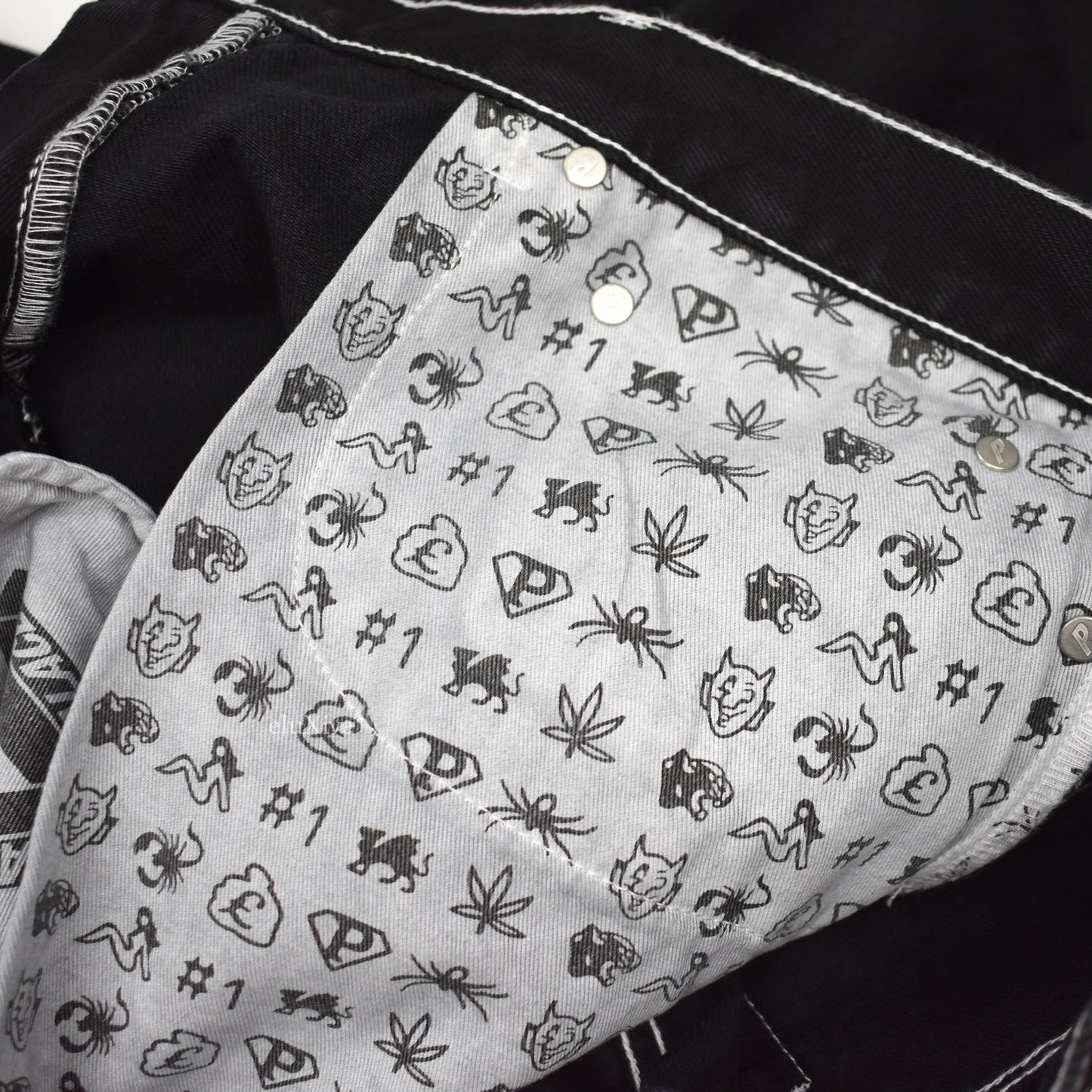 Palace - Snake Logo Embroidered 'Sphesh' Denim Shorts (Black)