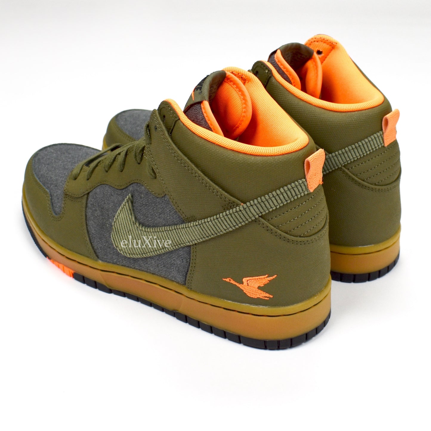 Nike - Dunk High CMFT PRM 'Swoosh Sporting Club' (Olive)