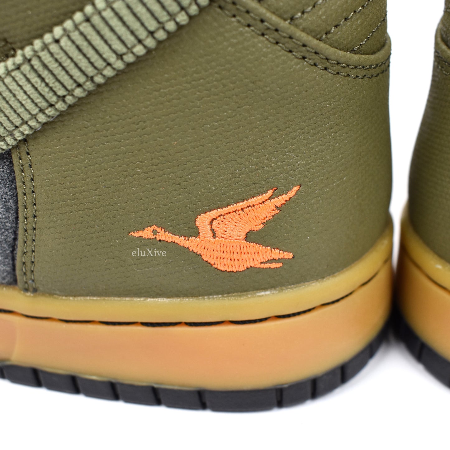 Nike - Dunk High CMFT PRM 'Swoosh Sporting Club' (Olive)