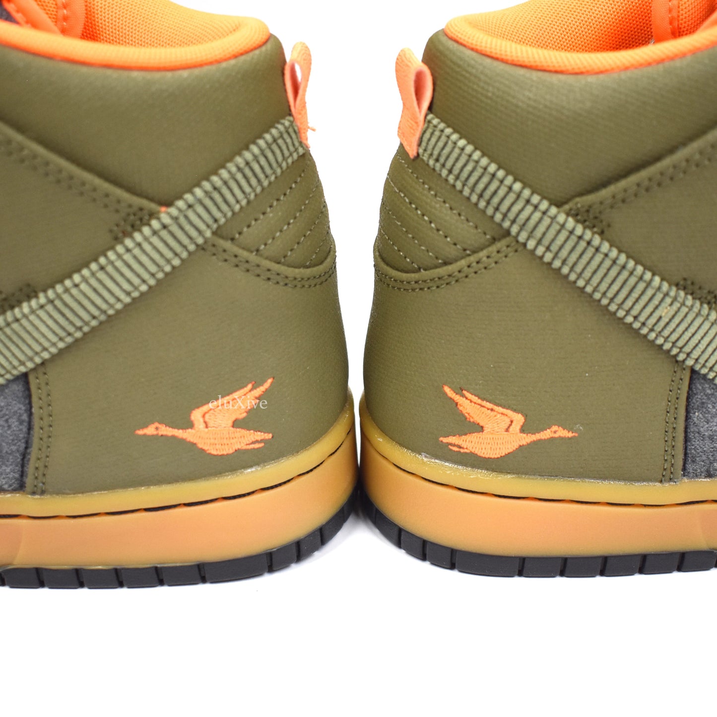 Nike - Dunk High CMFT PRM 'Swoosh Sporting Club' (Olive)