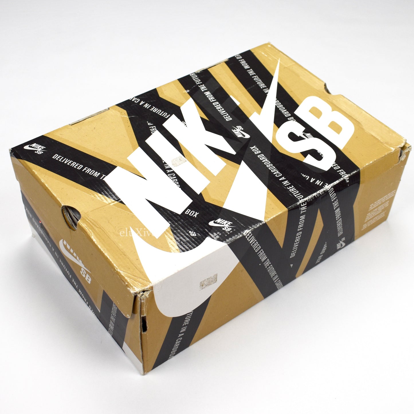 Nike - Dunk High Premium SB 'Barber Shop'