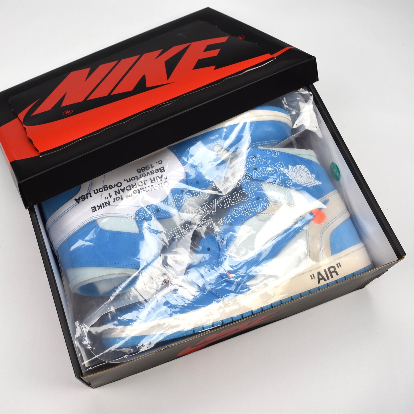 Nike x Off-White - Air Jordan 1 NRG 'UNC'