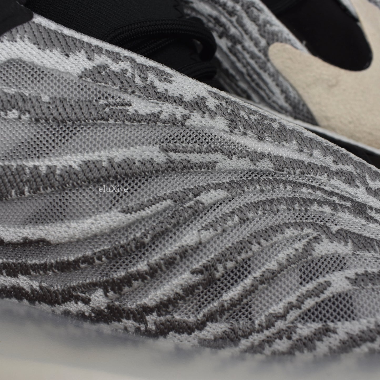 Adidas x Kanye West - Yeezy Boost QNTM