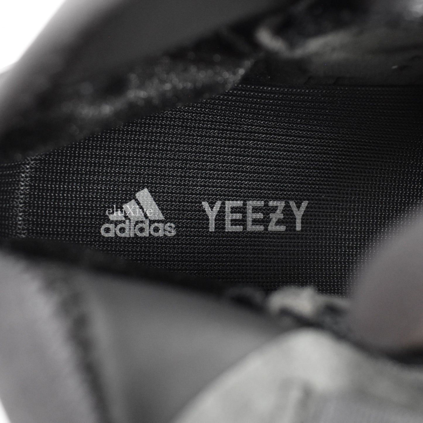 Adidas x Kanye West - Yeezy Boost QNTM